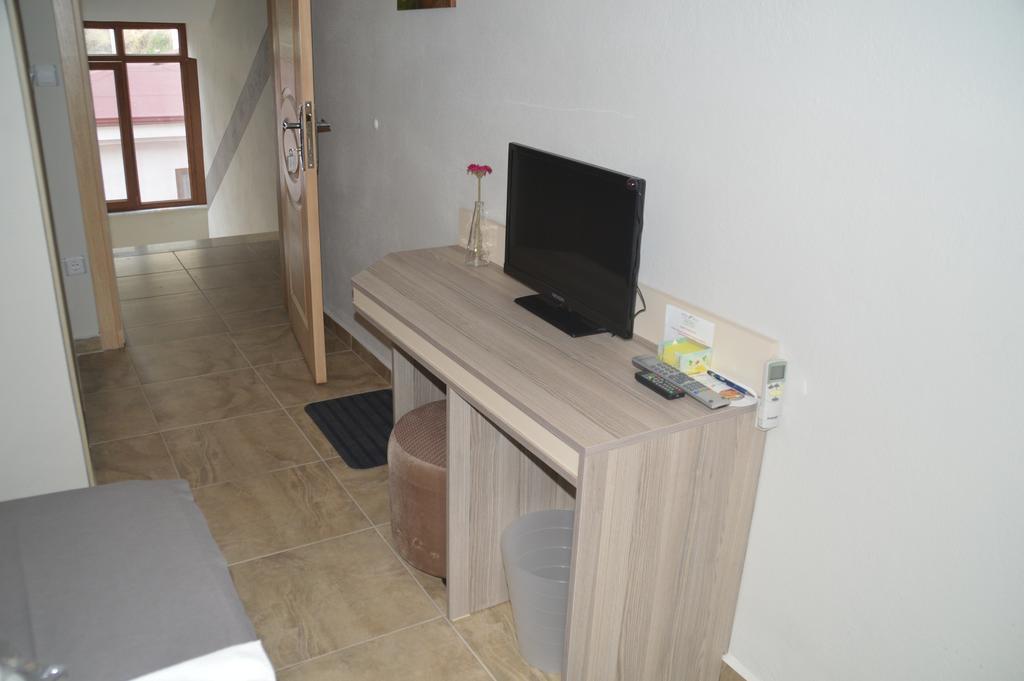 Hotel Hugo Altınoluk Quarto foto